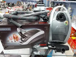 جارو برقی 3000 وات بوش