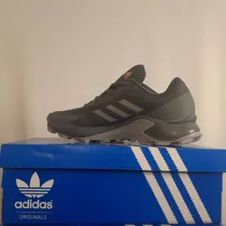 کفش طبیعت گردی آدیداس Light Grey