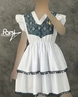 پیراهن سنتی منگوله‌ای