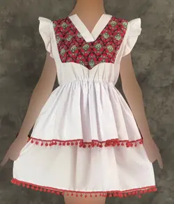 پیراهن سنتی منگوله‌ای