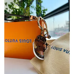 پک جاسوییچی طرح کفش LV