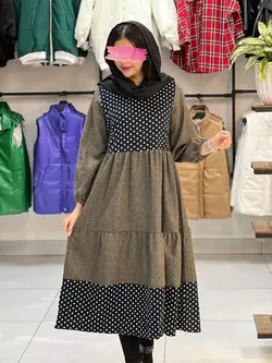 پیراهن بلند پشمی (۱۶۰۲)