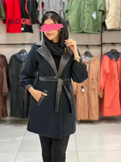 پالتو کمربند چرم (۱۶۲۶)