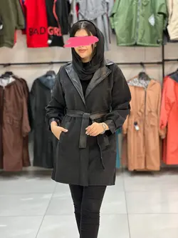 پالتو کمربند چرم (۱۶۲۶)