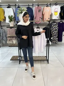 شومیز سفید و مشکی بغل چاک دار    (۱۳۸۴)