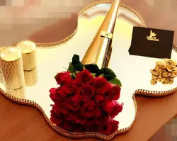 دسته گل قیفی رز قرمز