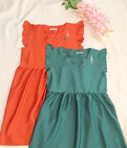 پیراهن یقه گلدوزی بابوس