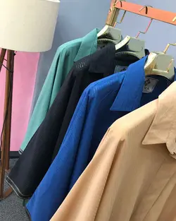 مانتو حریر دکمه دار مچ نواری کد:۱۳۴۲ - فروشگاه اینترنتی رزا بوتیک