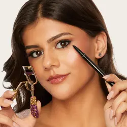 پک فرمژه و خط چشم تارت