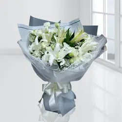 دسته گل لیلیوم رویال