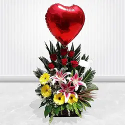 پکیج مهربانی سبد گل و بادکنک