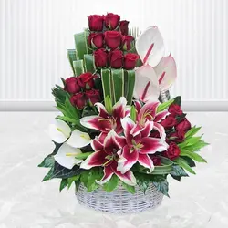 سبد گل تولد گل ها