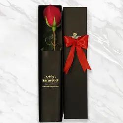 باکس گل رز قرمز تک شاخه