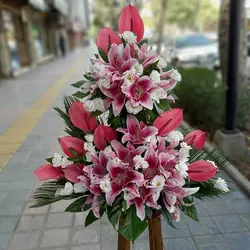 سبد گل آمتیس