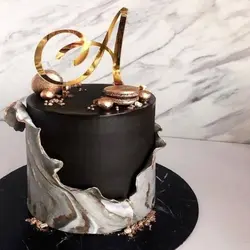 کیک لاکچری بلک