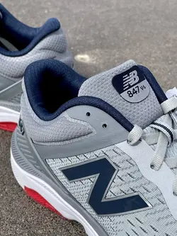 New Balance 847 v4