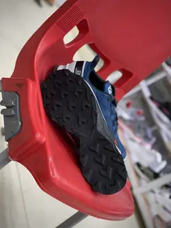 Salomon supercross