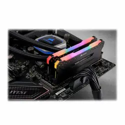رم دو کاناله کورسیر مدل VENGEANCE RGB PROبا ظرفیت کلی 64 گیگابایت و فرکانس 3600 مگاهرتز