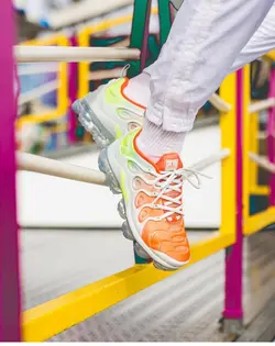 کفش پیاده روی زنانه نایکی مدل NIKE Vapormax Plus