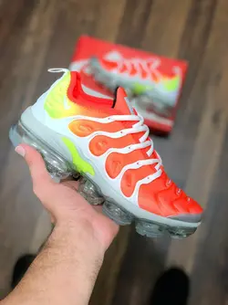 کفش پیاده روی زنانه نایکی مدل NIKE Vapormax Plus