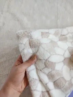 پتو خرگوشی طرح سنگی