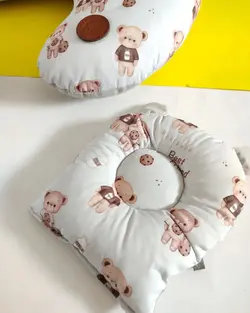 بالش یو U