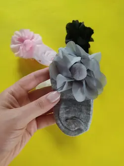 جوراب شکوفه دار برجسته مومو