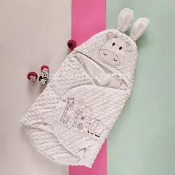 قنداق مخمل حبابی زرافه Baby tof