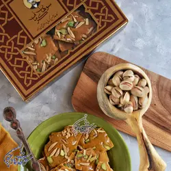 سوهان عسلی تخت جعبه مقوایی - سوغات مادرجون