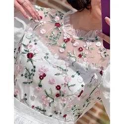 پیراهن سفید توری گلدوزی