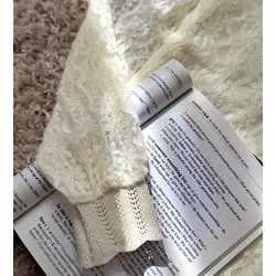 شومیز دانتل یقه دار