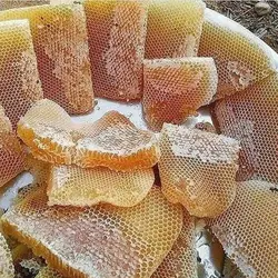 عسل طبیعی شهرستان خوی با موم