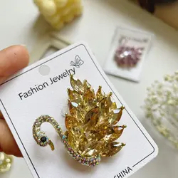 گل سینه طاووس جواهری