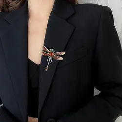 گل سینه سنجاقک