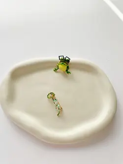 گل سینه قورباغه