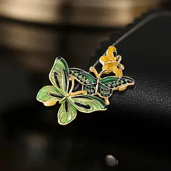 گل سینه پروانه سه تایی