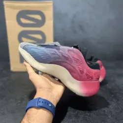 آدیداس یزی 700 adidas yeezy 700 v3 fade carbon