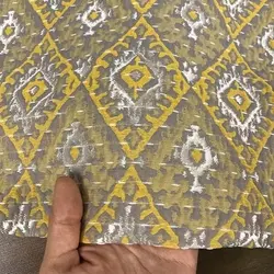 پارچه ژاکارد کوک دوزی ترک طرح لوزی خردلی کد 2832