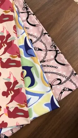 پارچه کرپ بوگاتی طرح آبرنگی رنگ سرخابی کد 959