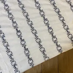 پارچه لنین سوزن دوزی طرح گل سفید کد 2814