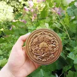 سایه ورساچی Guicami