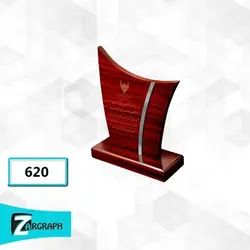 لوح و تندیس 620