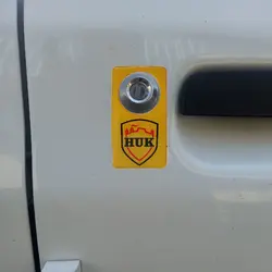 برچسب دور قفل خودرو طرح HUK