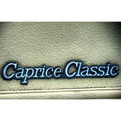 آرم خودرو مدل کاپریسی کلاسیک کد 2053 | زینو اسپرت