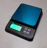 ترازو 5 کیلوگرم با دقت 0/1 گرم (مدل QZ-188)