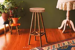 چهارپایه چوبی ایستا