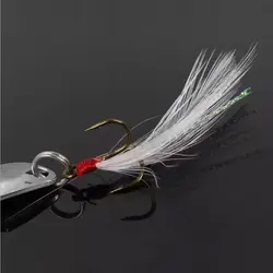 قاشقک ماهیگیری فلزی نقره ای  پردار ۱۰ گرم