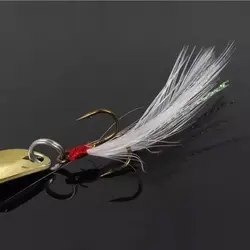 قاشقک ماهیگیری فلزی طلایی پردار ۱۰ گرم