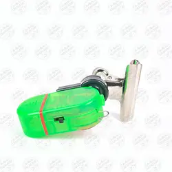 بازر ماهیگیری روی چوب