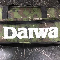 کیف لنسر ماهیگیری سه زیپ  ۹۰ سانتی طرح استتار سبز